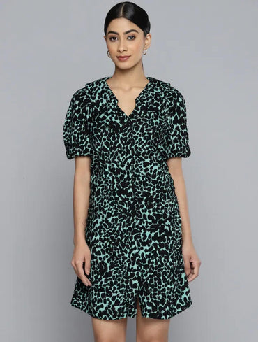 French-Inspired V-Neck Printed Short Dress - VONYQ
