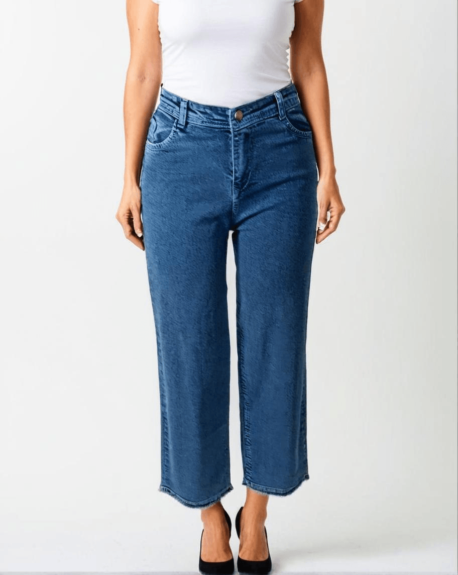 Soft-Wash Straight-Fit Cropped Jeans - VONYQ